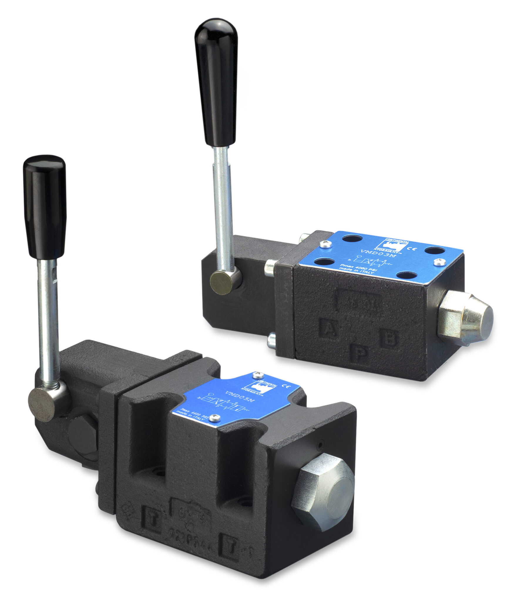 VND03N and VND05N control valves, white background